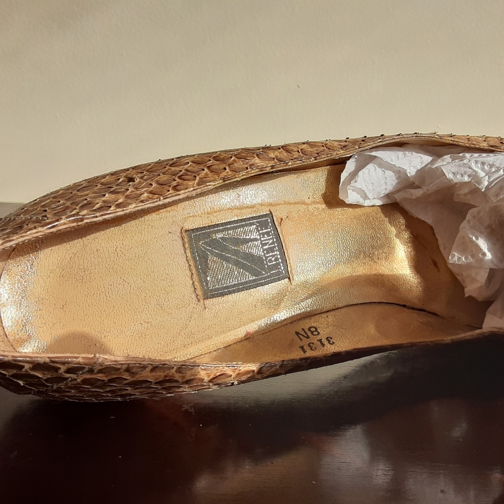 J renee snakeskin pumps - Picture 4 of 6